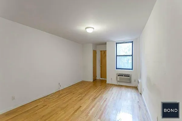 Rented by Bond New York | media 2