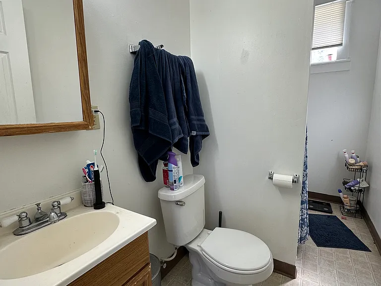 319 Hilton Pl #2 — Photo 7
