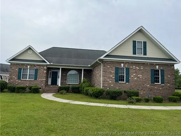 153 River Run Dr, Lumberton, NC 28360