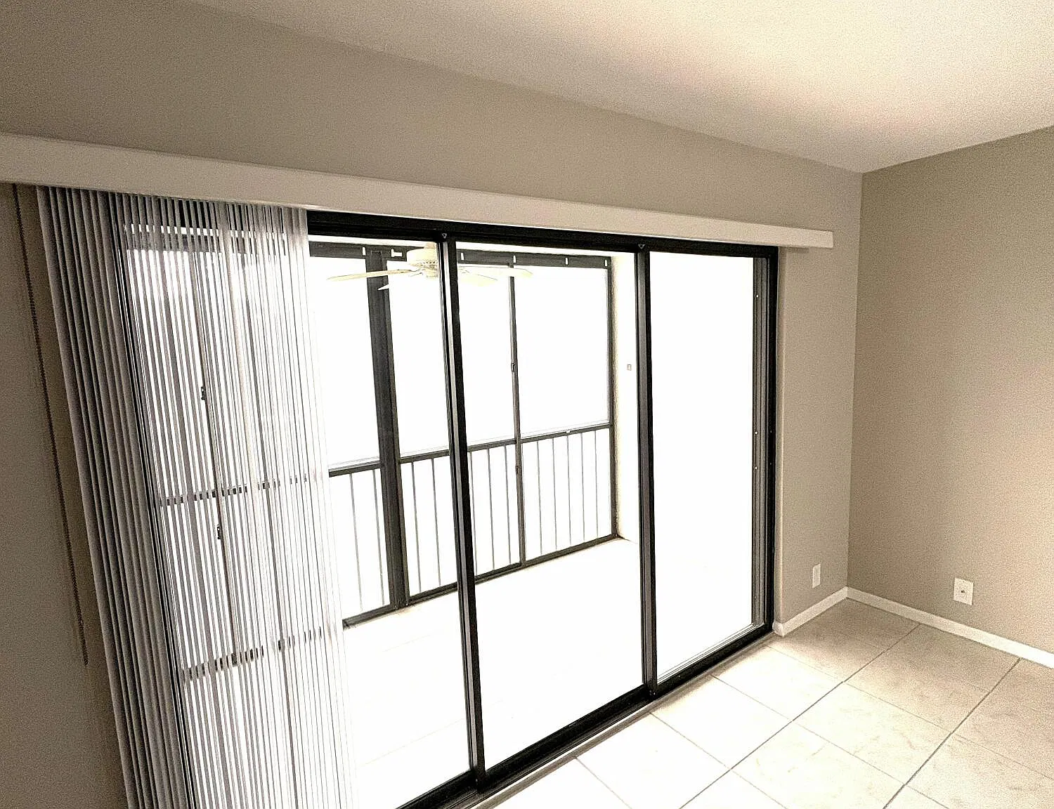 2 bed, 2.0 bath, 1064 sqft, $1,750 — Photo 3