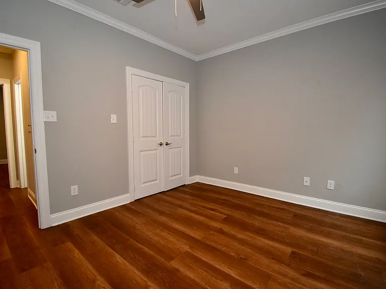 112 Haley Ln — Photo 25