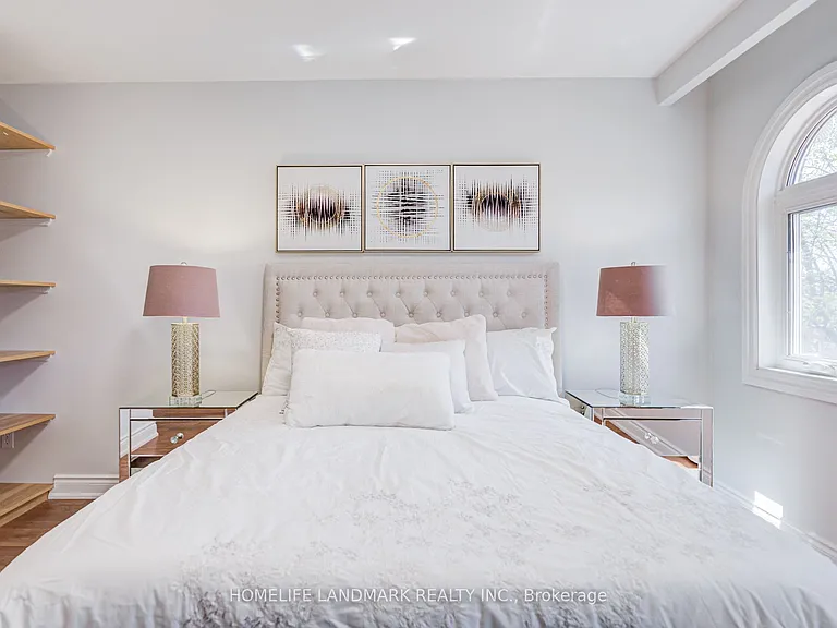 1608 Sherwood Forrest Cir — Photo 37
