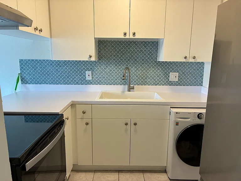 2783 C St #17 — Photo 4