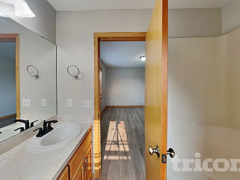 10527 61st Pl NE — Photo 6