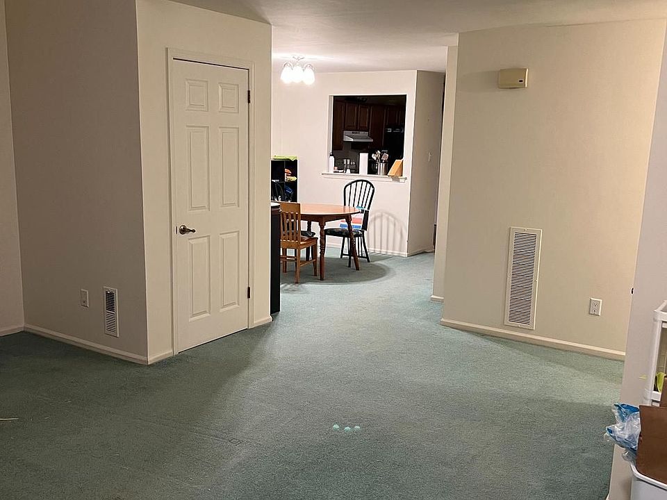 81 Banbury Ct, Holland, PA 18966 Zillow