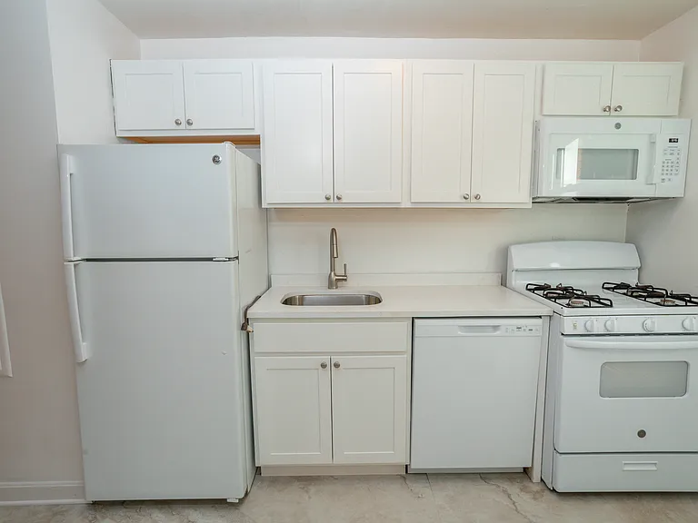 1503 Meadowbrook Dr #2 — Photo 9
