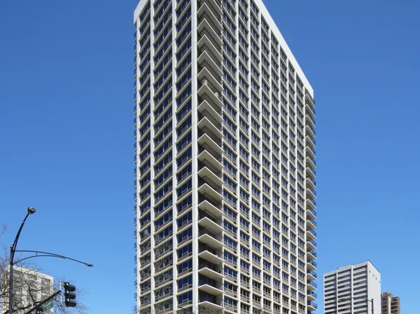88 W Schiller St APT 1203, Chicago, IL 60610