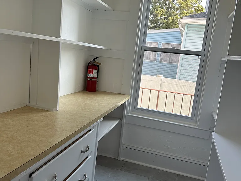 25-27 French Ave #1 — Photo 5