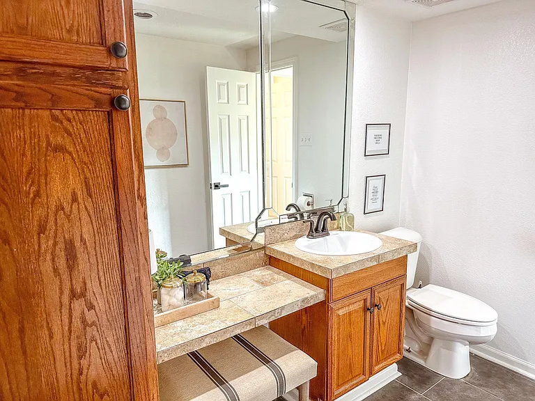 6401 Longwood Rd — Photo 13