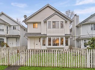 3529 Napier St, Vancouver, BC V5K 2X8