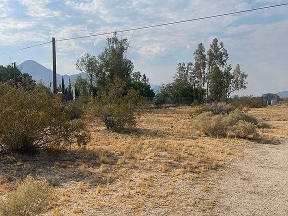 3rd image of 8564 Coyote Trail Ave