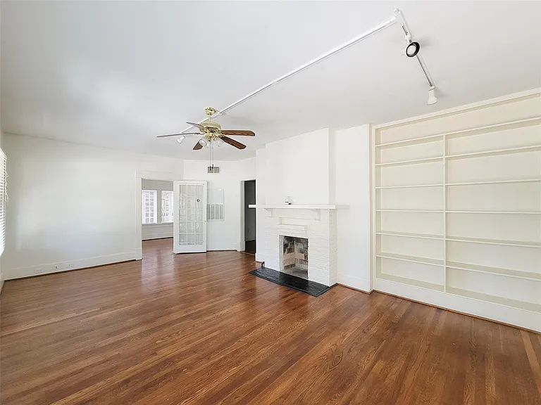 815 Sul Ross St #1 — Photo 6