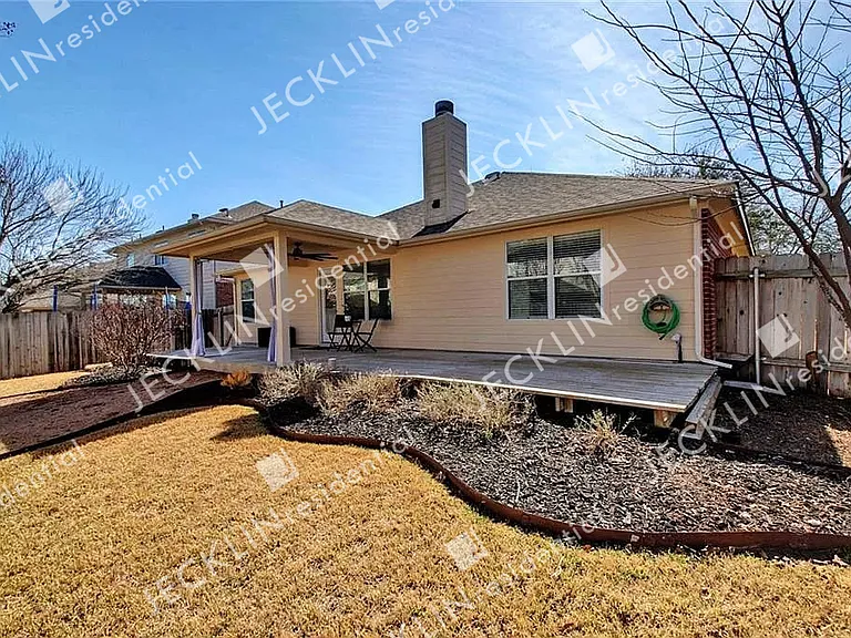 2415 Candle Ridge Trl — Photo 37