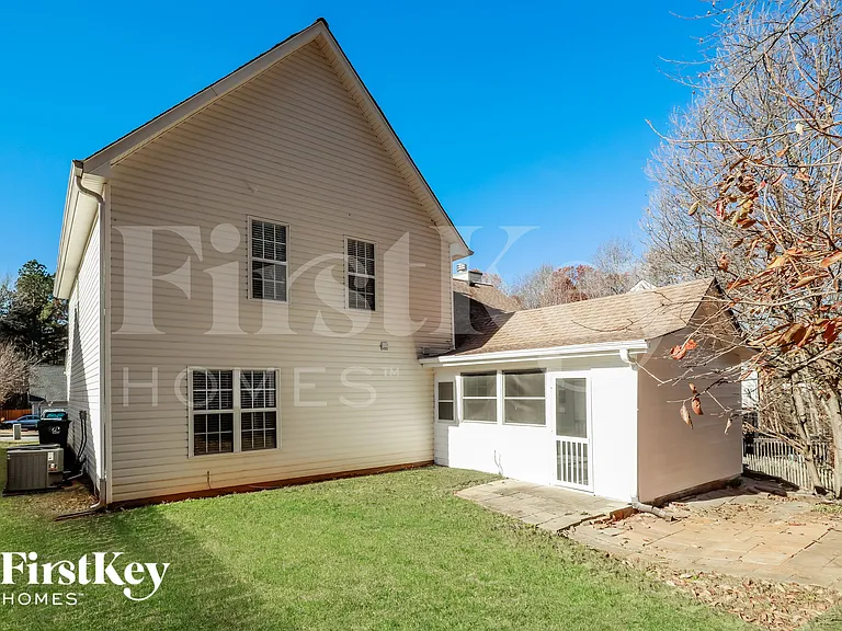 1175 Grace Dr — Photo 15