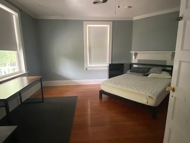 219 S Walker St #B — Photo 6