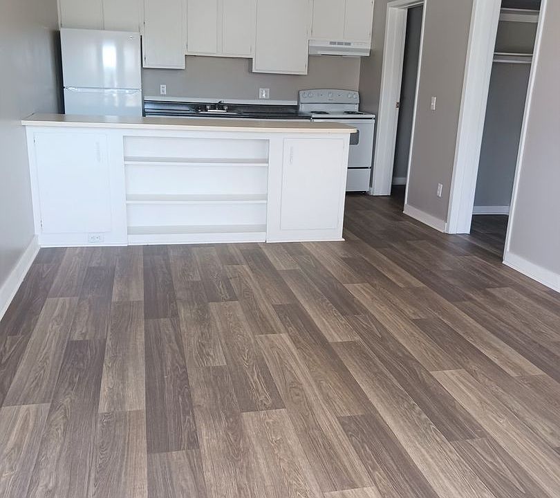 1st image of 103 Cedar St #202