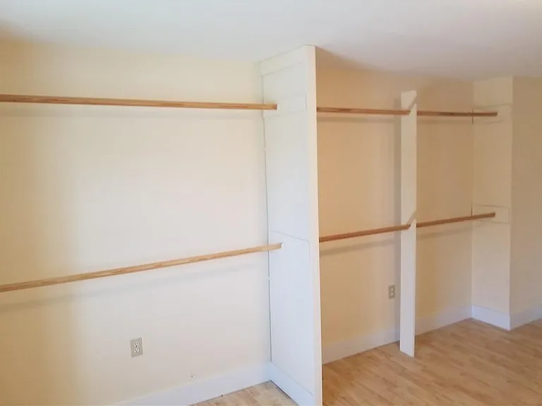 16 Clearview Ave #D — Photo 8
