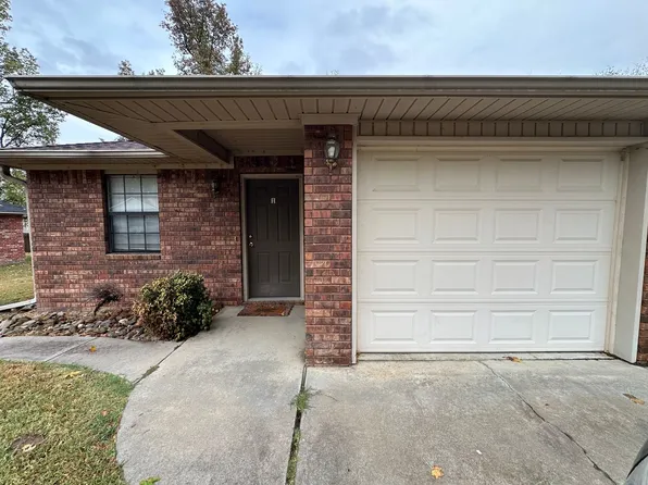301 E Holly St APT 1 & 2, Russellville, AR 72802