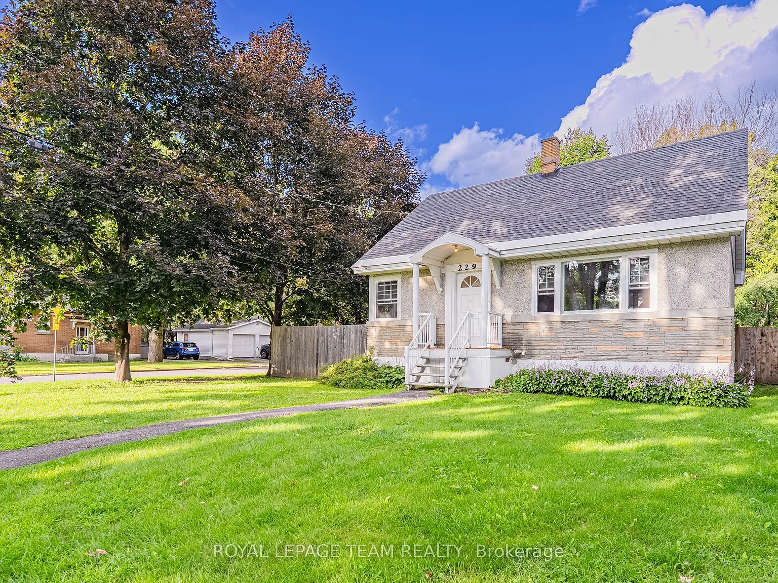 3 bed, $3,400 — Photo 2