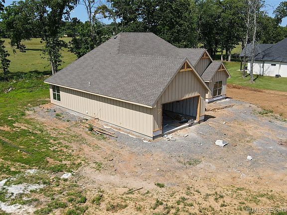 2nd image of 16645 W Sierra Cir