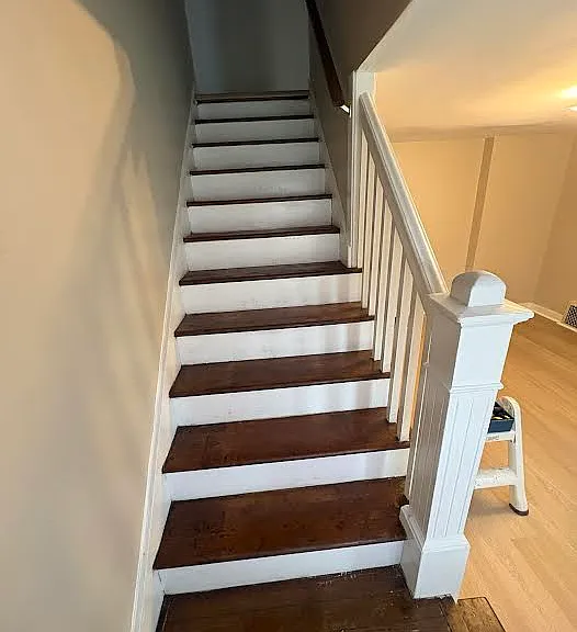 332 College Ave — Photo 8