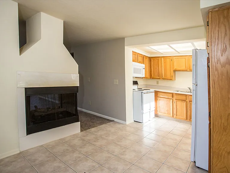 Eagle Landing Apartment Homes — Photo 31