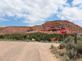 1011 S Cliff View Ln, Kanab, UT 84741
