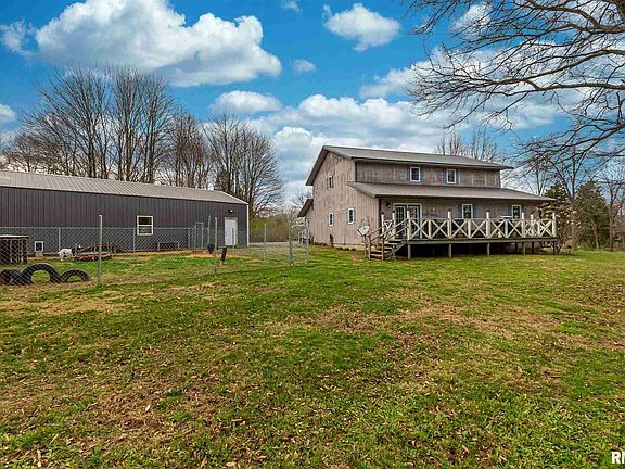 3rd image of 501 Kendall Ln