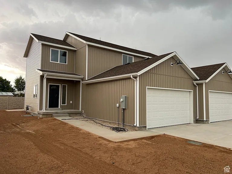 725 W 350 N #A — Photo 12