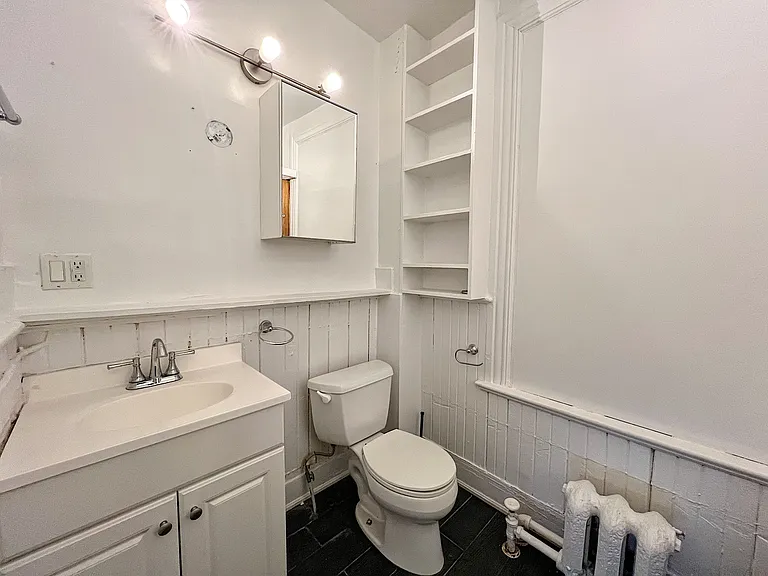 191 McLeod St #2/3 — Photo 18