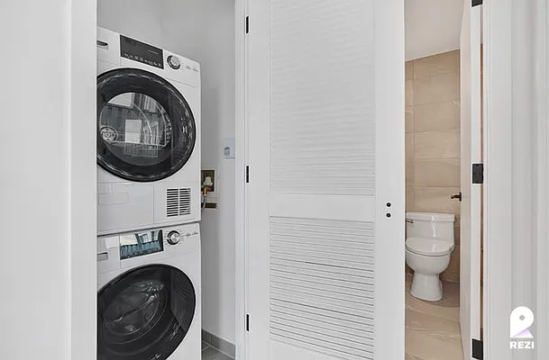 Rented by REZI | media 51