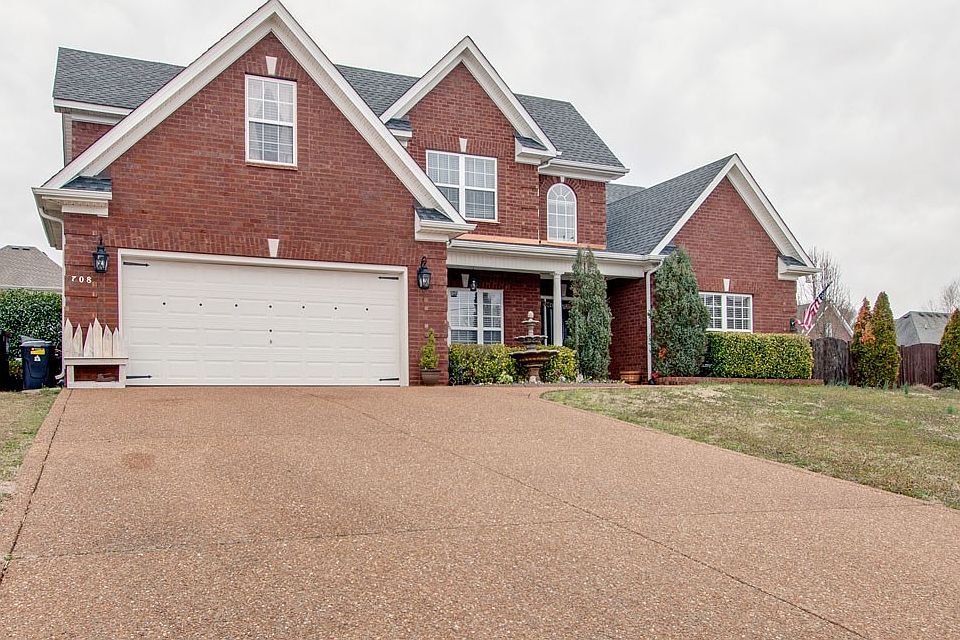 1st image of 708 Willow Cove Dr