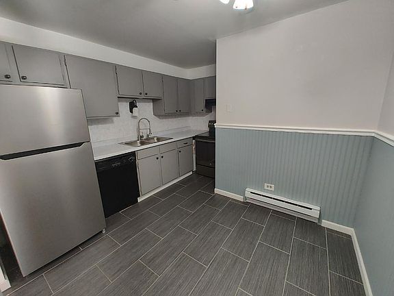 3rd image of 5329 Waterbury Way APT 606A