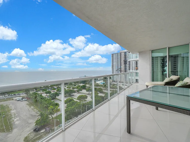 1 N Ocean Blvd #1007 — Photo 41