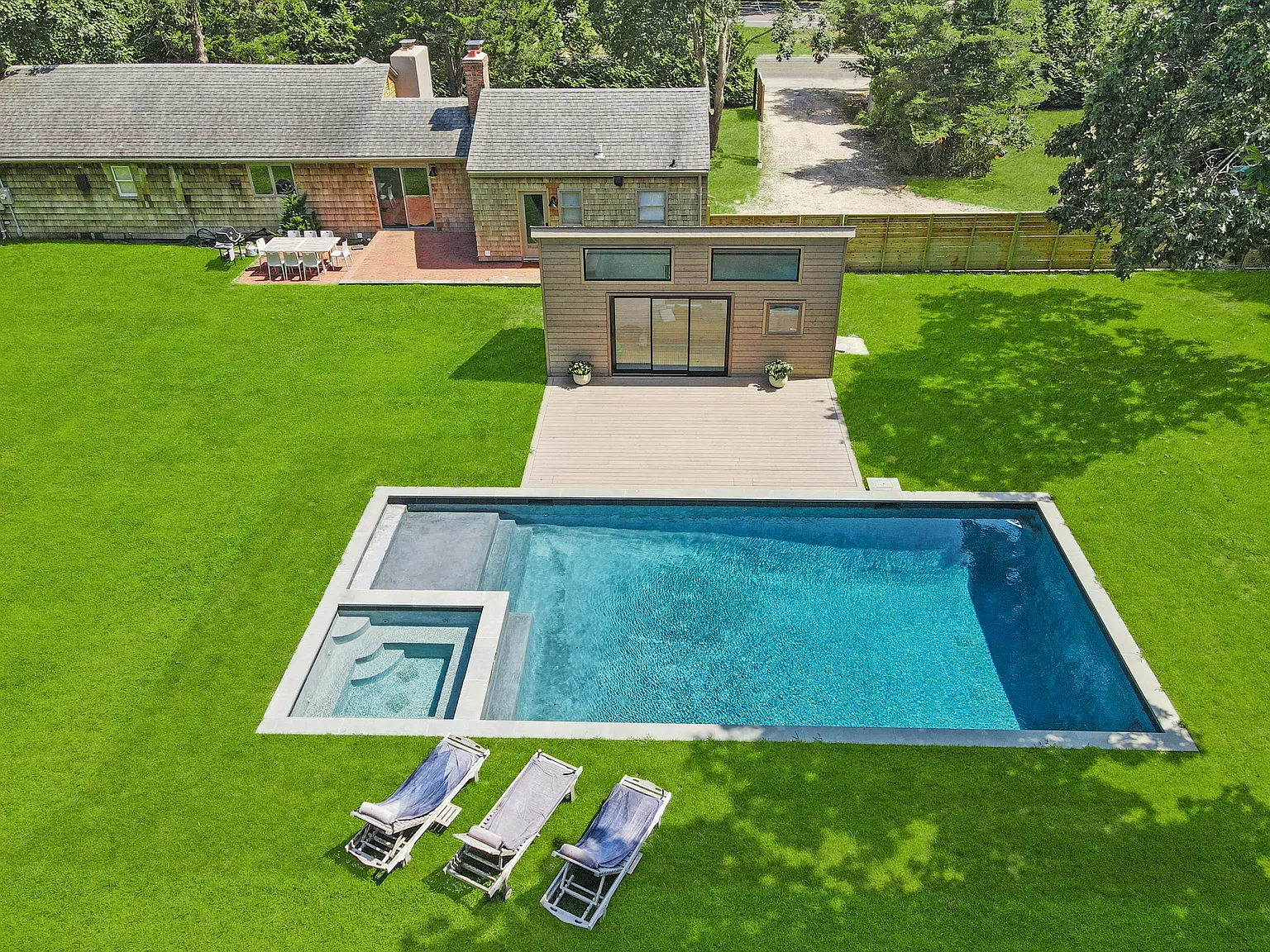 Newly Renovated Amagansett Summer Rental close to ocean and town — Photo 2