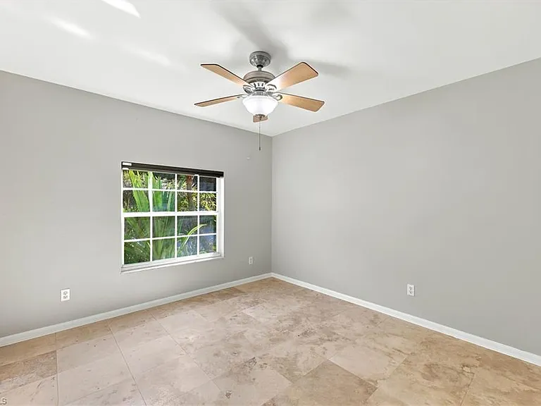 25925 Pebblecreek Dr — Photo 5