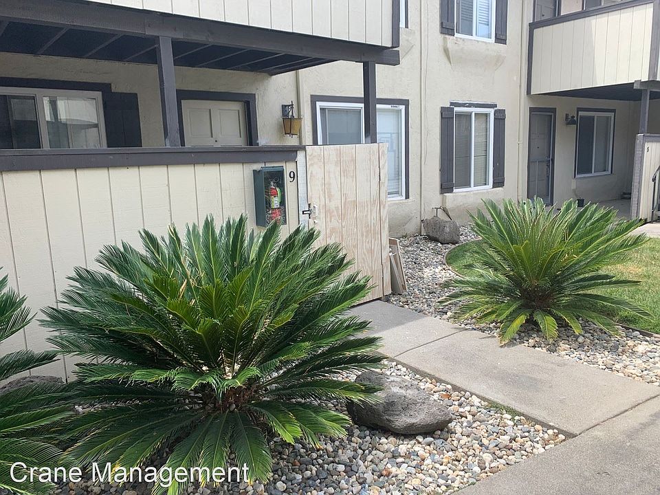 1st image of 46722 Crawford St APT 9