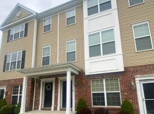 178 Creekside Way #105, Burlington, NJ 08016