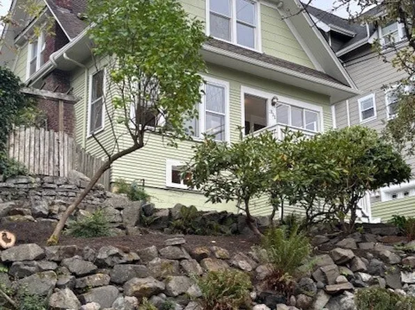 311 W Smith Street, Seattle, WA 98119