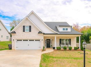 613 Peaceful Ln, Winston Salem, NC 27104