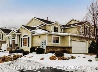 1024 E Daybreak Dr, South Ogden, UT 84403