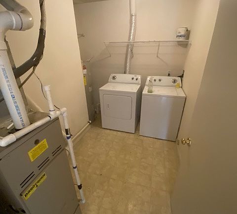 2nd image of 147 Brookland Ct APT 4