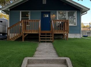 2819 Rollins Ave, Des Moines, IA 50312