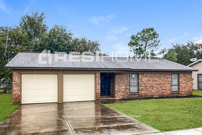 1st image of 640 Sue Ann Ln