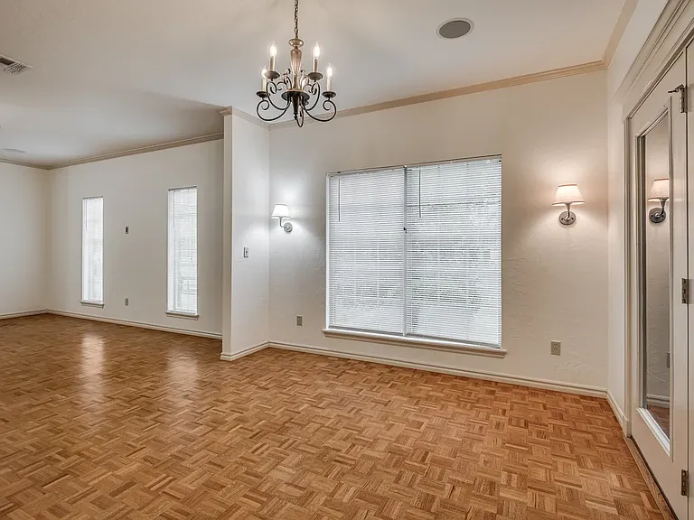 Dining Room overlooking backyard