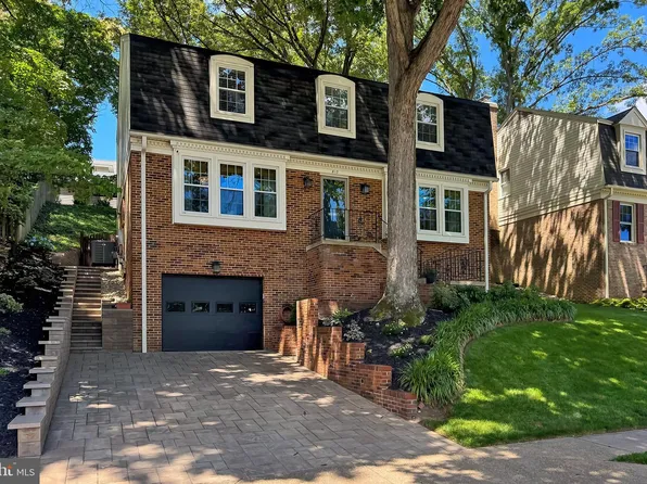 812 S George Mason Dr, Arlington, VA 22204