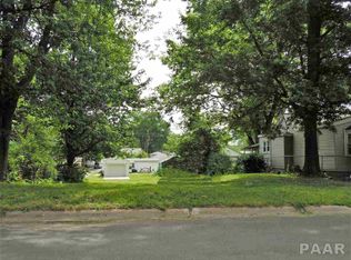 1418 S 12th St, Pekin, IL