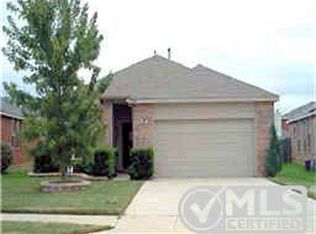 1108 Pine Ridge Rd, Roanoke, TX 76262