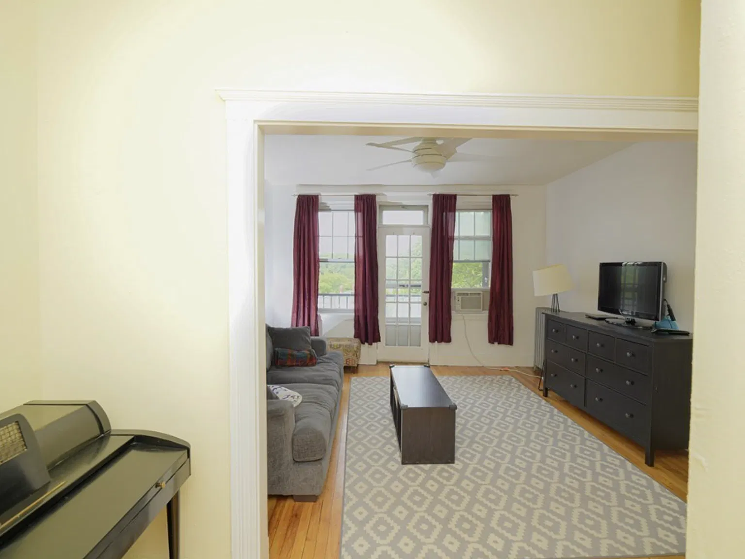 339 S Huntington Ave — Photo 4