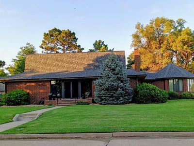 100 Millview Rd, Salina, KS, 67401
